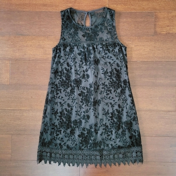 Speechless Black Faux Suede Lace Embroidered Shift Dress- size XS - Picture 11 of 11